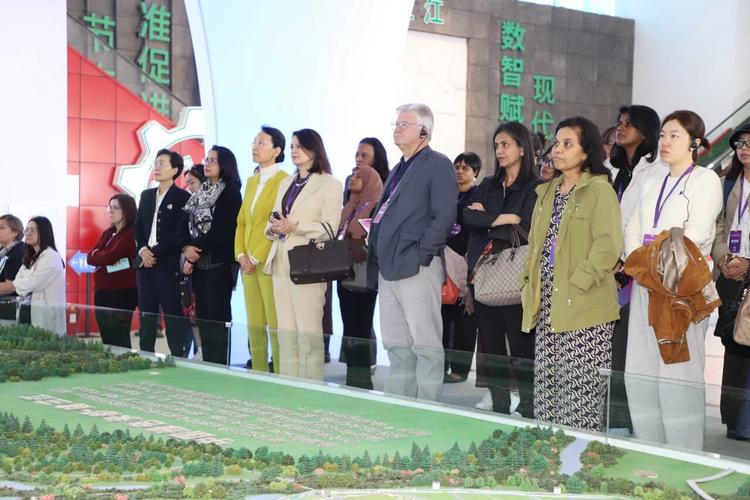 驻华女外交官看中国黑龙江行 感受龙江发展 看见"巾帼力量"